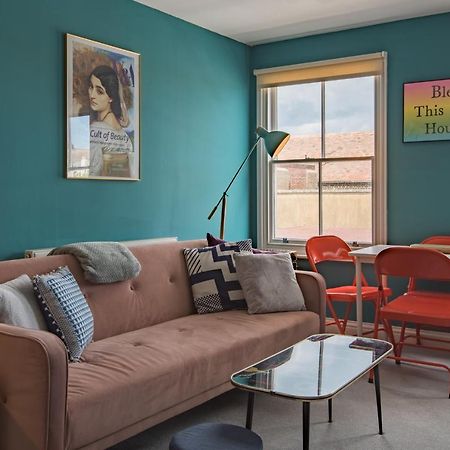 Blackhorse Loft - Spacious Apartment By The Sea 딜 외부 사진