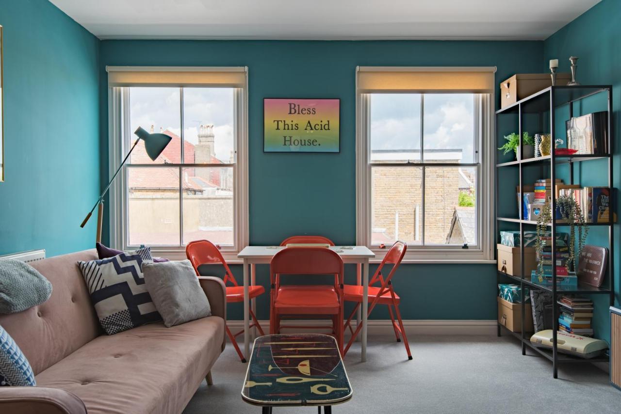 Blackhorse Loft - Spacious Apartment By The Sea 딜 외부 사진