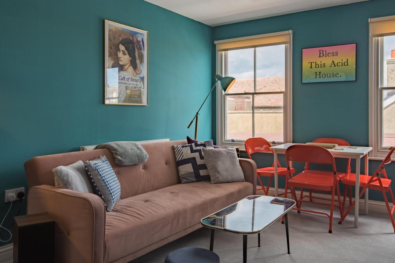 Blackhorse Loft - Spacious Apartment By The Sea 딜 외부 사진